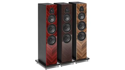 Sonus Faber expands its elegant Lumina line with the addition of two new speakers