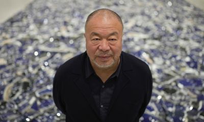London gallery delays Ai Weiwei show over Israel-Hamas tweet