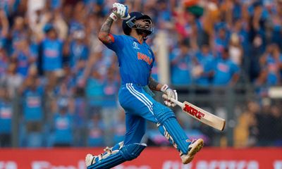 India into World Cup final after Kohli century and Shami see off New Zealand