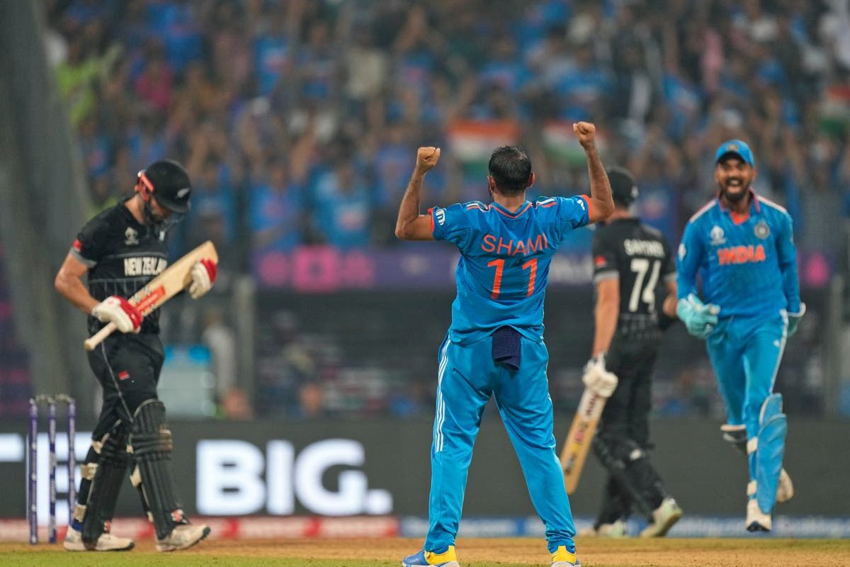 India v New Zealand LIVE: Cricket World Cup score and result as Shami and  Kohli lead hosts to final