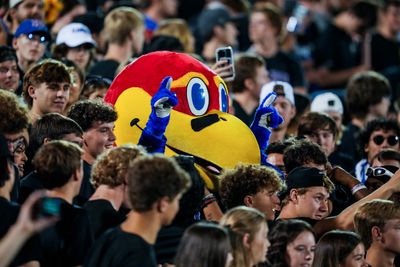 Fans are convinced that the Kansas mascot flipped off Kentucky players before their game