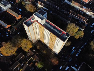 As 400 residents evacuated from ‘unsafe’ Bristol tower block some are sleeping in their cars