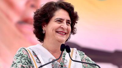 M.P. last stretch turns bitter; gloves off between Priyanka and Scindia
