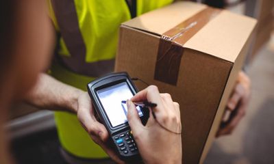 One in three people in UK had problem with last parcel delivery, research shows