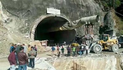 Rescuers confident of evacuating 40 workers trapped at Uttarkashi Tunnel Collapse sit for 96 hours, heavy drill machine installed