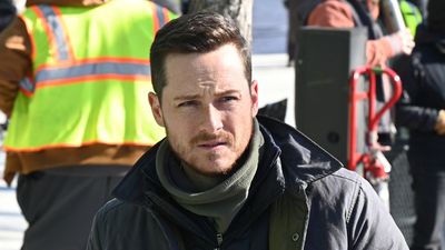 After Chicago P.D. Revisited Jesse Lee Soffer's Return, Here's What He Told Us About Directing Tracy Spiridakos And Jason Beghe