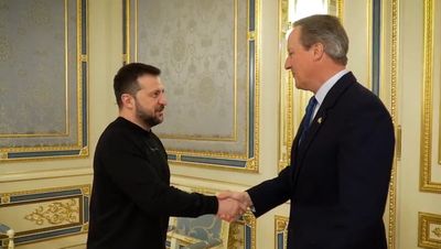 David Cameron meets Zelensky in Ukraine in first visit as foreign secretary – and praises Boris Johnson