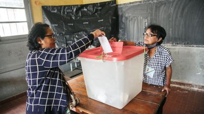 Polls open in Madagascar amid violent protests and opposition boycott