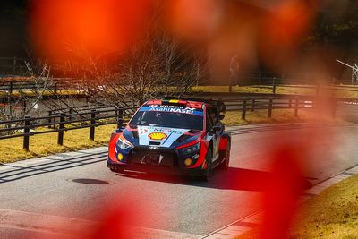 WRC Japan: Neuville gives Hyundai early lead with super special stage win