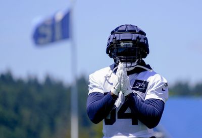 Bobby Wagner leads Seahawks in snap counts going into Week 11