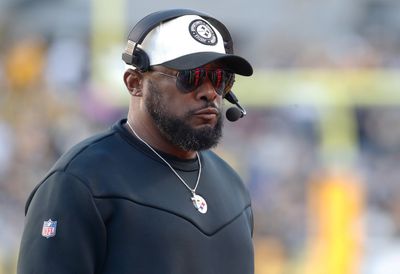 Mics Caught Mike Tomlin Giving Cam Heyward a Sweet Pregame Pep Talk About Not Acting Old