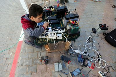 Telecommunications cut off in Gaza after fuel runs out amid Israeli siege