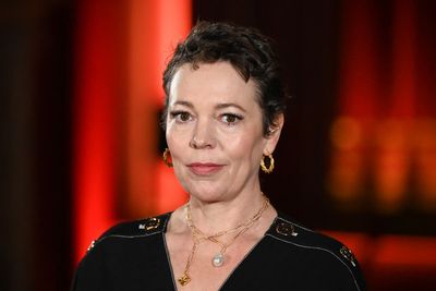 Olivia Colman reveals paparazzi ‘meltdown’ that forced her from London