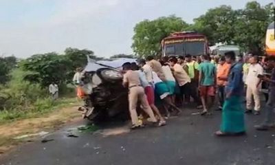 Tamil Nadu: Five killed as truck collides with car in Tirupur