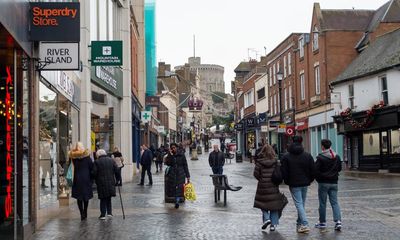 Fall in retail sales in Great Britain signals high street recession