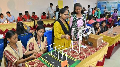 STEM expo and drama attract students at Science expo