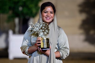 $1 million teacher prize goes to Sister Zeph. Her philosophy: 'Love is the language'