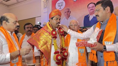 Amid voices of discontent from some North Karnataka leaders, BJP picks Ashok as Leader of the Opposition