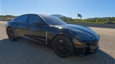 2024 Porsche Panamera Stalked In Traffic Has Little To Hide Anymore