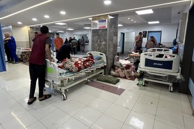 More than 20 patients die at Gaza’s al-Shifa Hospital amid Israeli raid