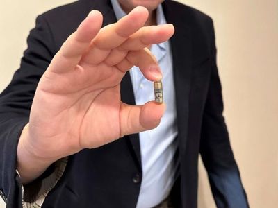 New Pill-sized Device Monitors Breathing From Inside Stomach
