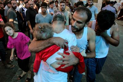 Shifa Hospital patients and staff leave the compound, Gaza health officials say