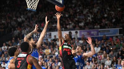 Bullets fade again, Perth continue winning ways in NBL