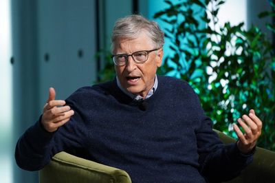 Even Bill Gates is investing in carbon capture—but companies should drop the ‘dangerous delusion’ it will let them keep guzzling gas, business group says