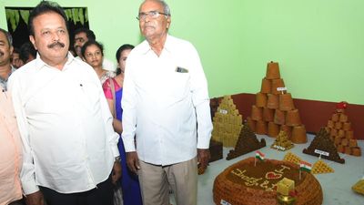 ‘Bellada Parishe’ agriculture stall launched at Dasara expo