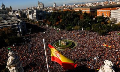 Rally held in Madrid against Catalan amnesty after Sánchez sworn in as Spanish PM