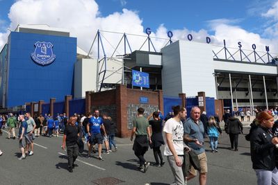 Five rival clubs could sue Everton after Premier League points deduction