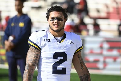Scoop-and-score caps 2 TDs in 19 seconds for Michigan