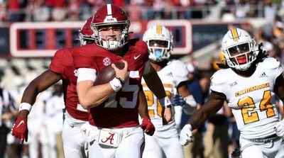 Alabama QB Missed Out on a 79-Yard TD Because He Dropped the Ball Early