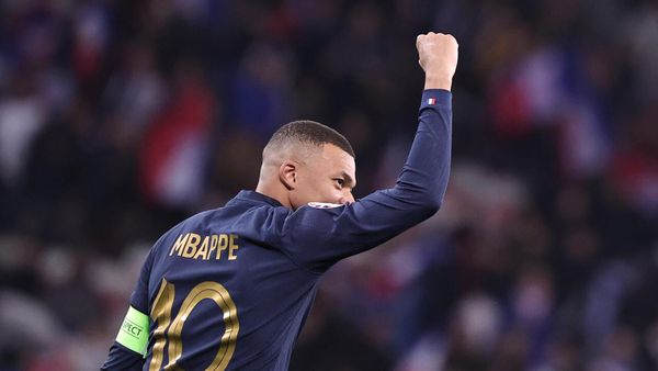 Record-breaker Mbappe leads France to 1-0 win over Greece