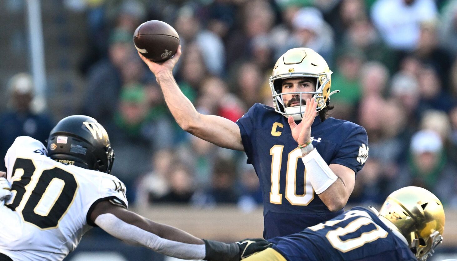 Sam Hartman Throws For 4 Tds To Lead Notre Dame Over…