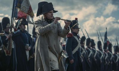 Napoleon review – Ridley Scott’s sturdy epic only fully comes alive on the battlefield