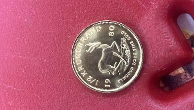 $1,200 gold coin dropped at Salvation Army red kettle in Libertyville