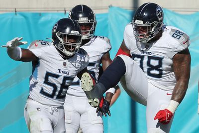 #THICCSIX Alert! Titans defensive tackle Jeffery Simmons grabs 2-yard TD pass