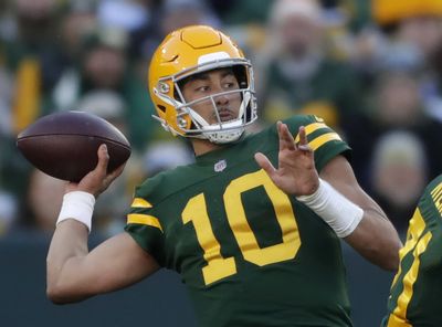 Jordan Love posts first career 300-yard passing game, snaps Packers’ 31-game streak without one