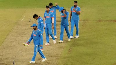 World Cup: Team India breaks down in dressing room; Rahul Dravid says 'it was tough to see'