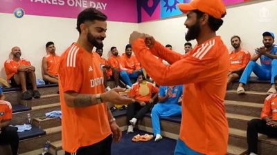 One last time: Watch the 'fielding medal' ceremonies that bonded Team India during the World Cup
