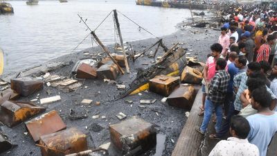 Vizag fishing harbour fire: A.P. CM announces 80% of total value of boats gutted as compensation