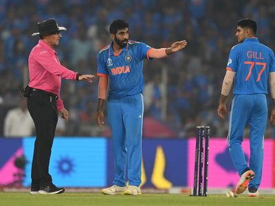 ‘Disgraceful’ fans boo umpires during medal ceremony after Australia beat India in Cricket World Cup final