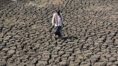 Amid drought, a political slugfest in Karnataka