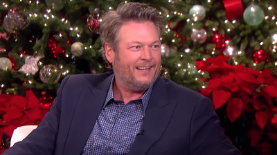 Blake Shelton Has A Strong Opinion About Putting Up Christmas Decorations Before Thanksgiving, And I Couldn’t Agree More