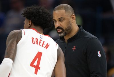 Takeaways: In close loss to Warriors, Rockets finish with Aaron Holiday over Jalen Green