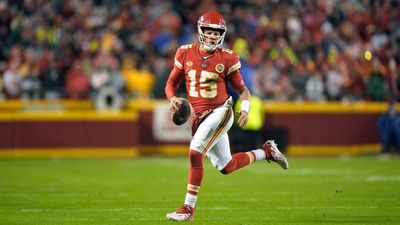 Chiefs’ Offensive Struggles Reach Breaking Point in Loss to Eagles