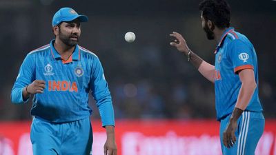 ICC introduces stop clock to monitor time between overs in men's ODIs and T20Is, five-run penalty on third offence