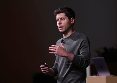 OpenAI’s investors are trying to bring Sam Altman back