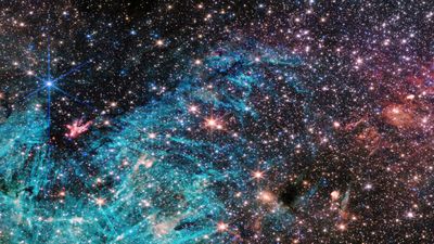 James Webb Space Telescope sees major star factory near the Milky Way's black hole (image)
